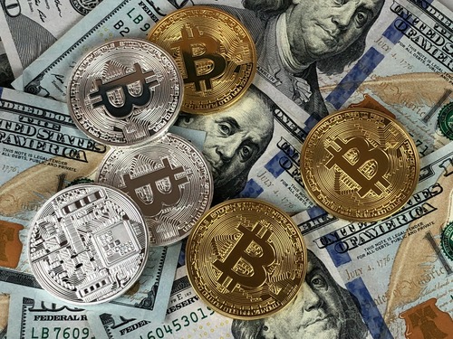 Stablecoin USDT and USDC cryptocurrency coins for ATOM conversion