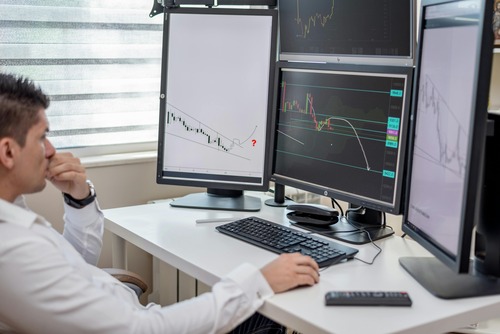 ATOM crypto exchange platform interface showing trading options